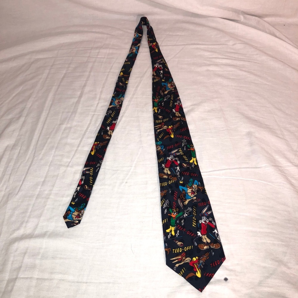 VINTAGE 1995 Looney Tunes Golf Tie - Picture 1 of 3